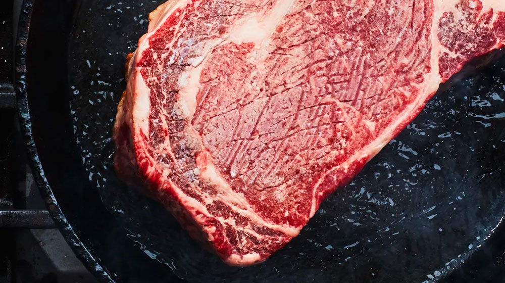 Запечатване на тиган и изпичане във фурна